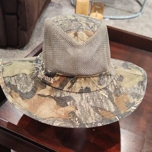 Men's Camouflage Mesh Outback Hat - Brown/Green